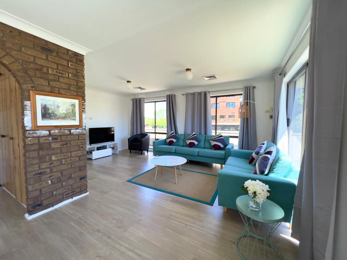 Albury Garden Court Motel Kültér fotó